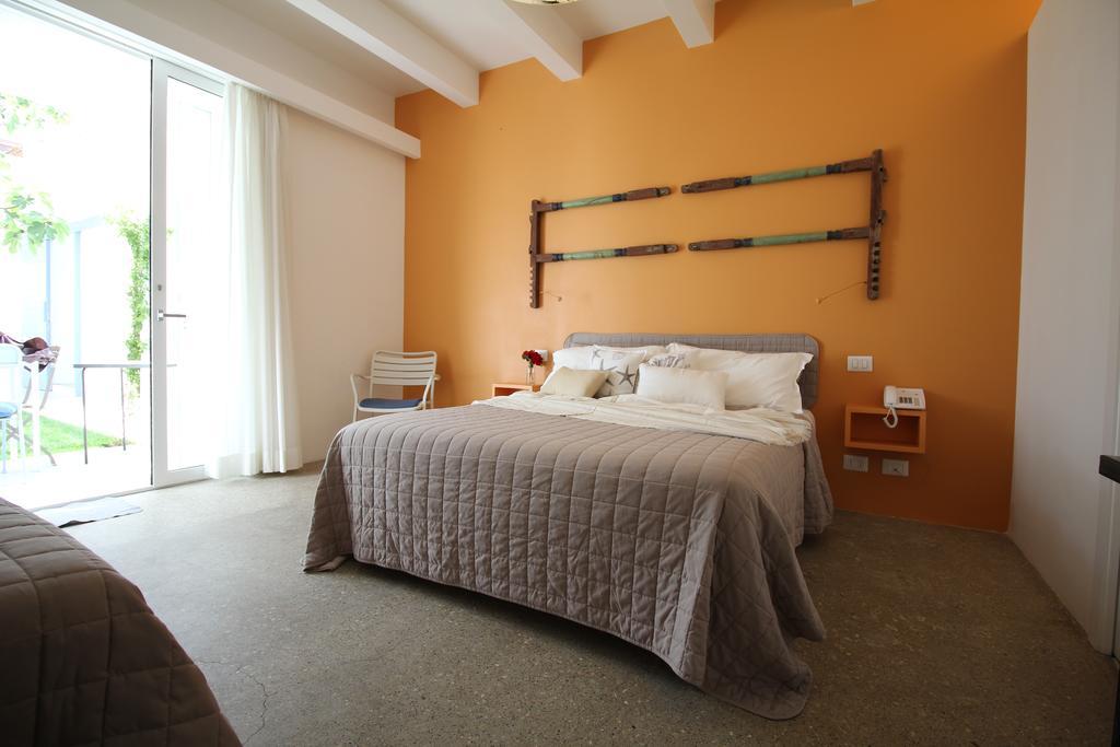 Hotel Intorno Al Fico Fiumicino Luaran gambar